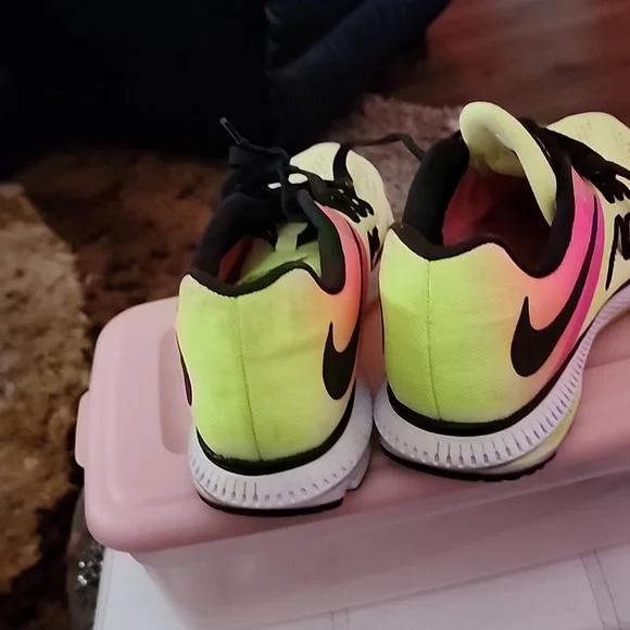 Women shoes - Picture 4 of 4